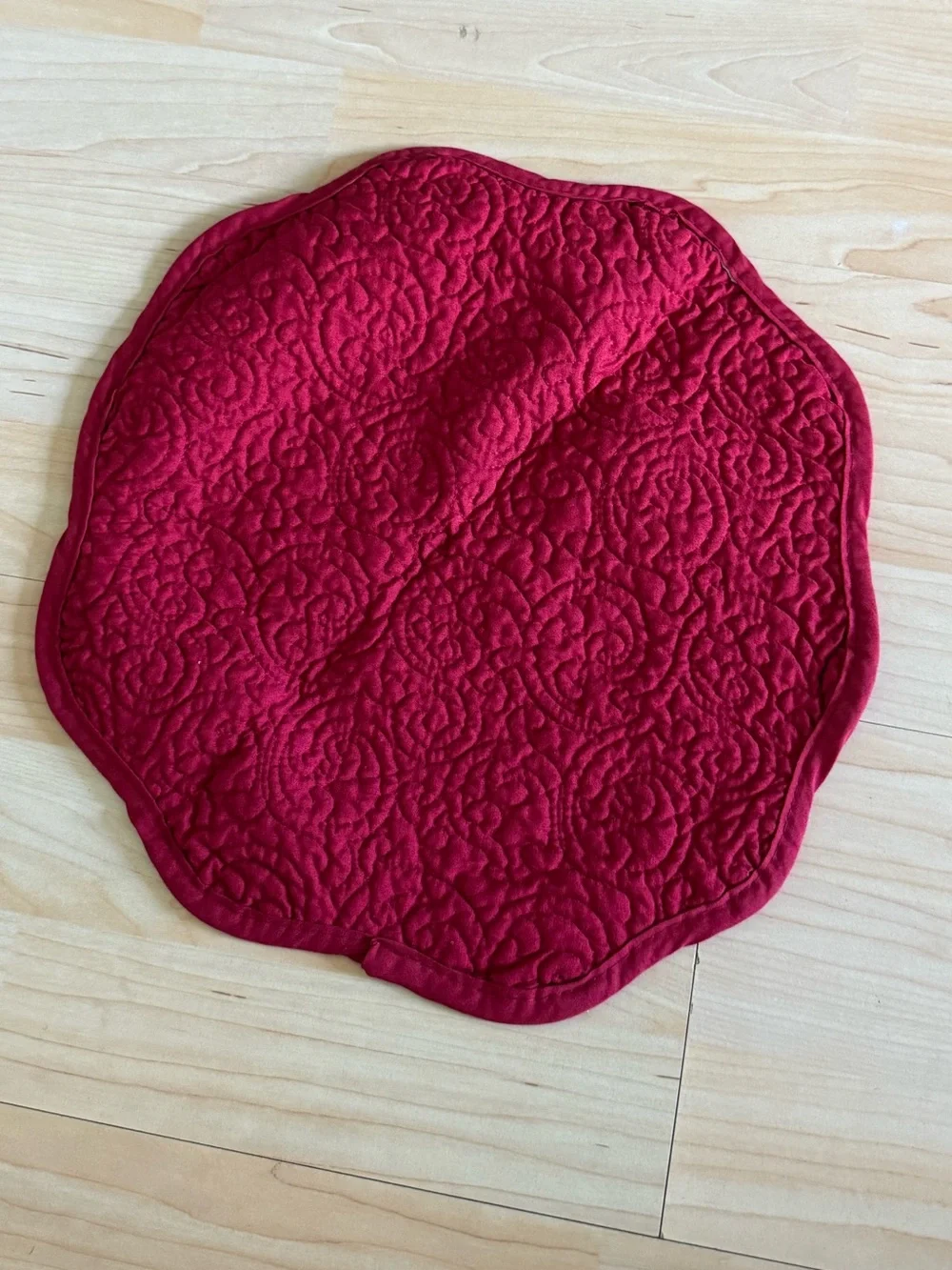 Quilted Dining Placemats in Deep Red - Set of 8
